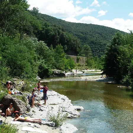 Parque de Campismo Les Sources Saint-Jean-du-Gard