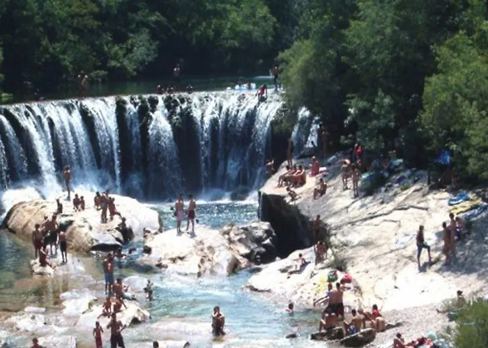 Parque de Campismo Les Sources Saint-Jean-du-Gard